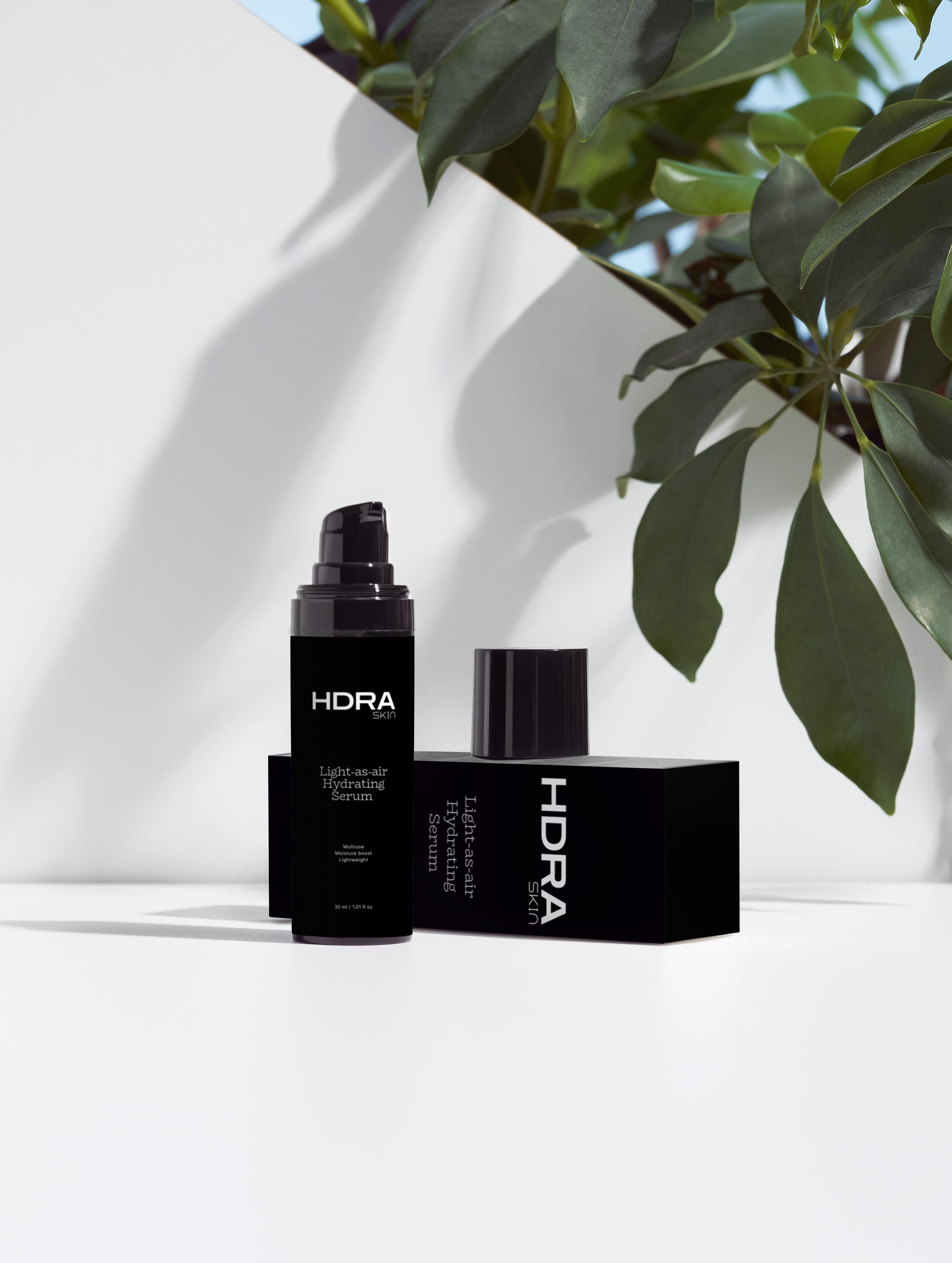 Ultralekkie nawilżające serum do twarzy z bisabololem i kwasem hialuronowym